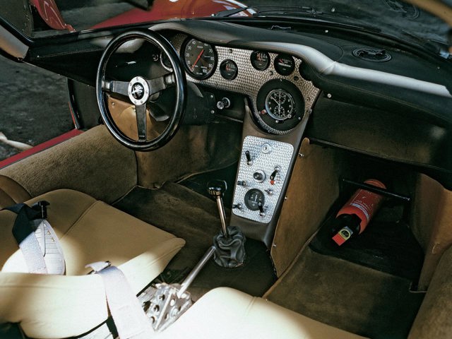 Alfa Romeo Tipo 33 photo 10