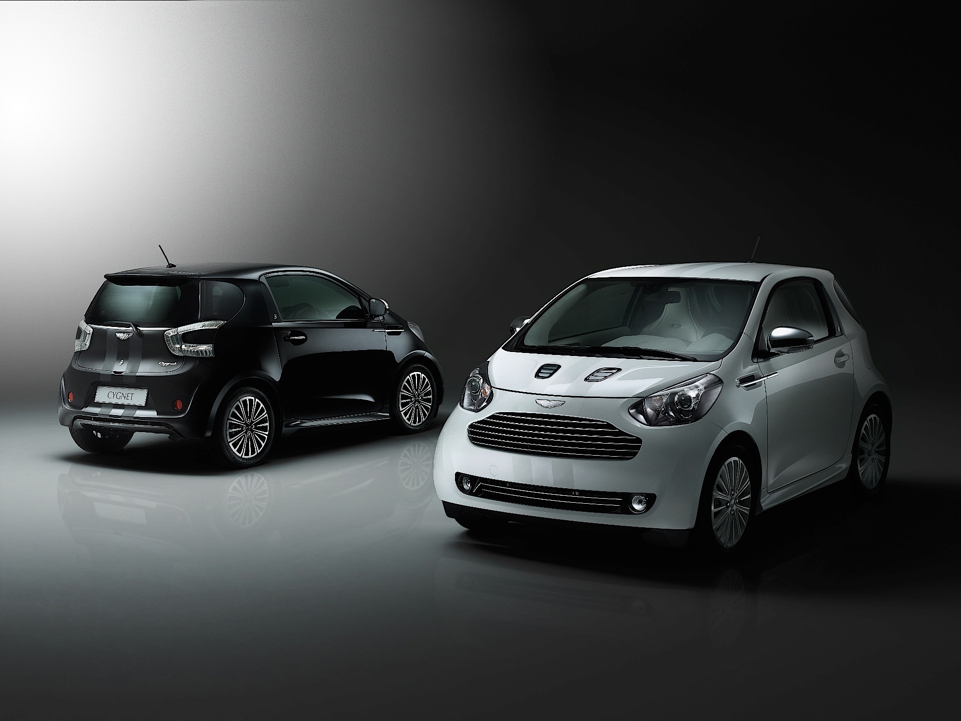 Aston Martin Cygnet photo 17