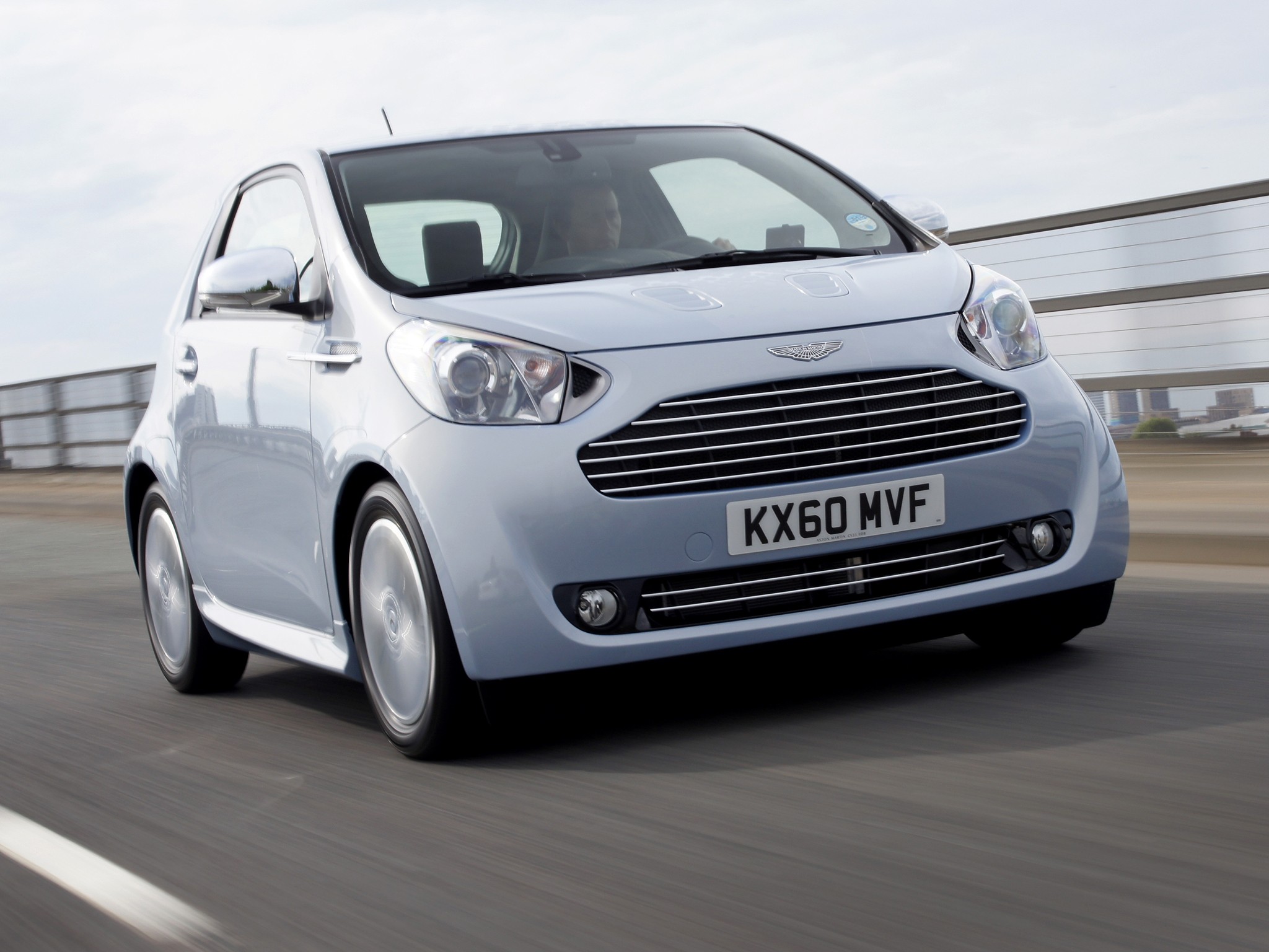Aston Martin Cygnet photo 32