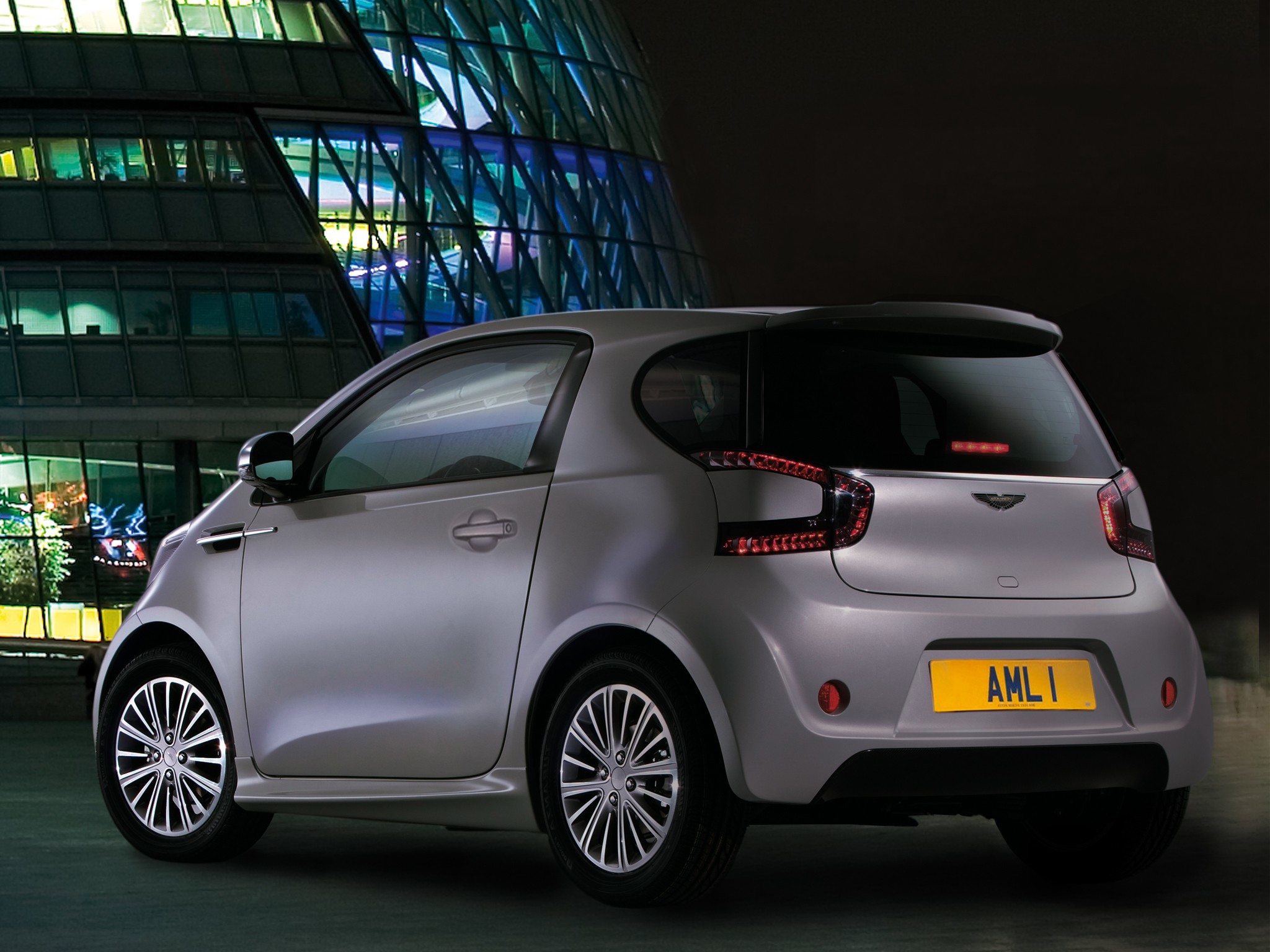 Aston Martin Cygnet photo 36