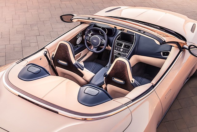 Aston Martin Db11 Volante foto 19