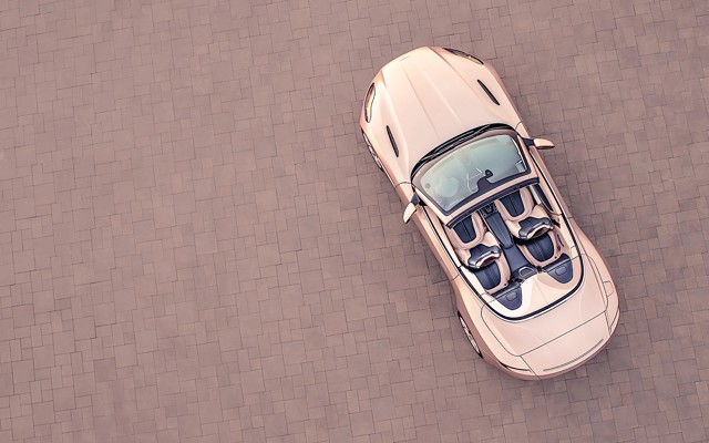 Aston Martin Db11 Volante foto 8