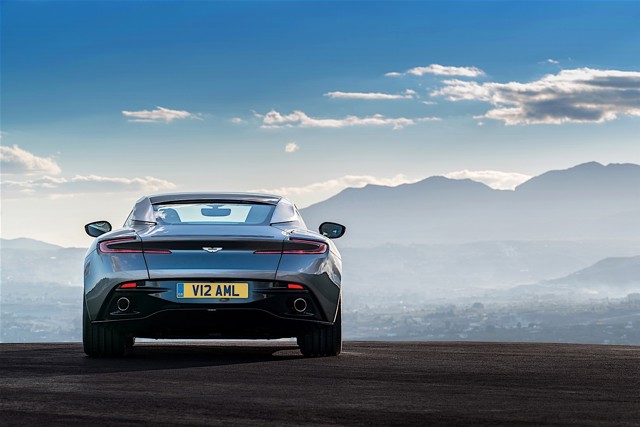 Aston Martin Db11 photo 20
