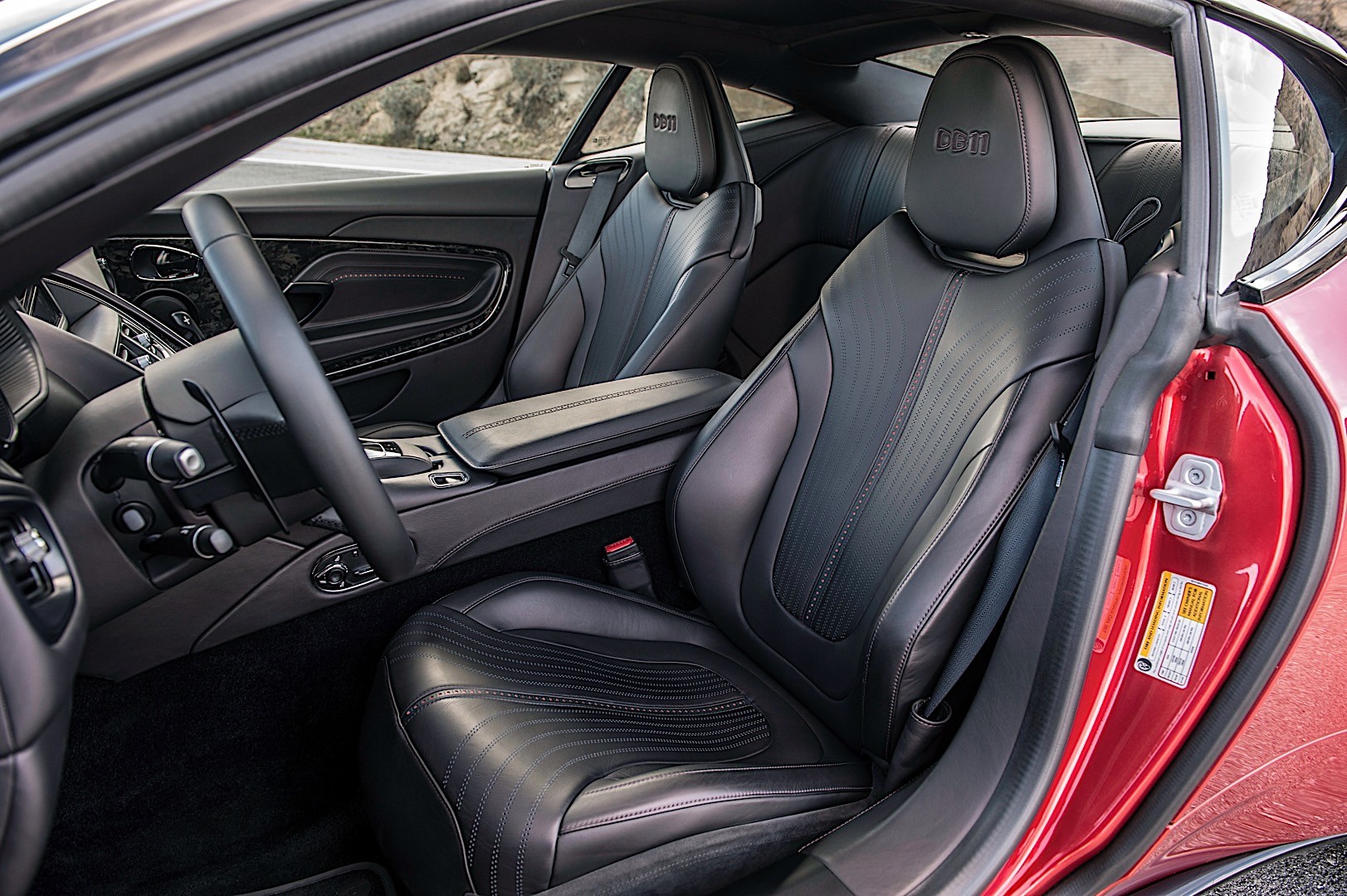 Aston Martin Db11 photo 82