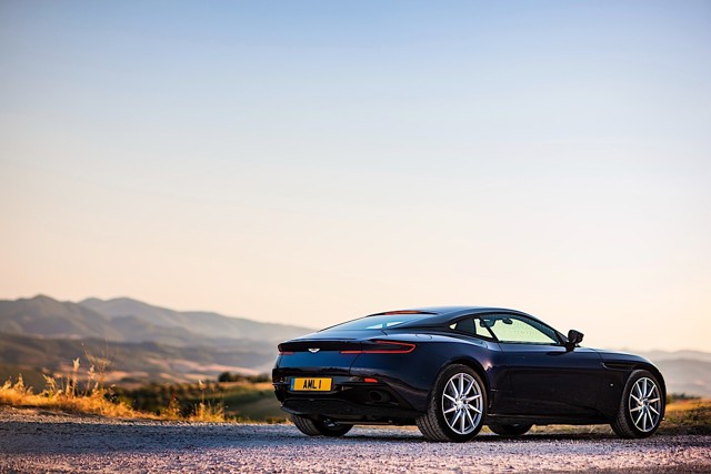 Aston Martin Db11 photo 50