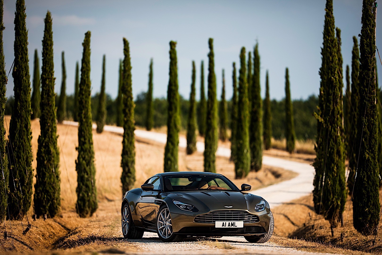 Aston Martin Db11 photo 57