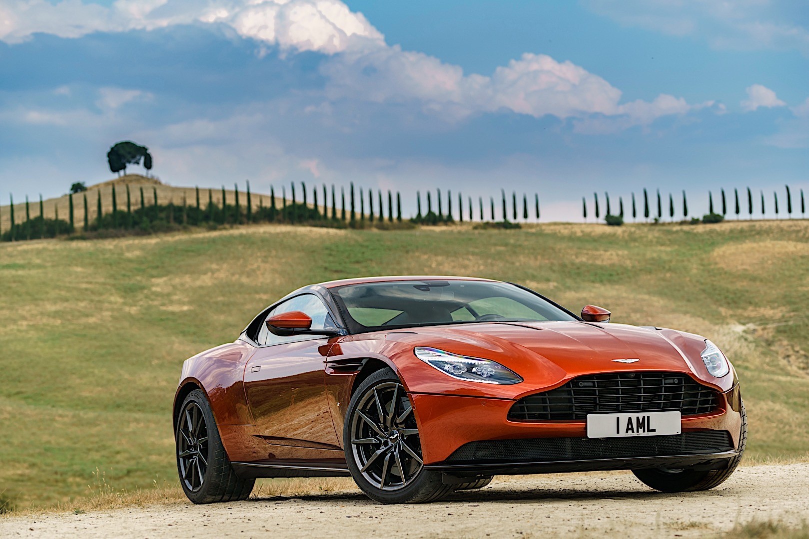 Aston Martin Db11 photo 58