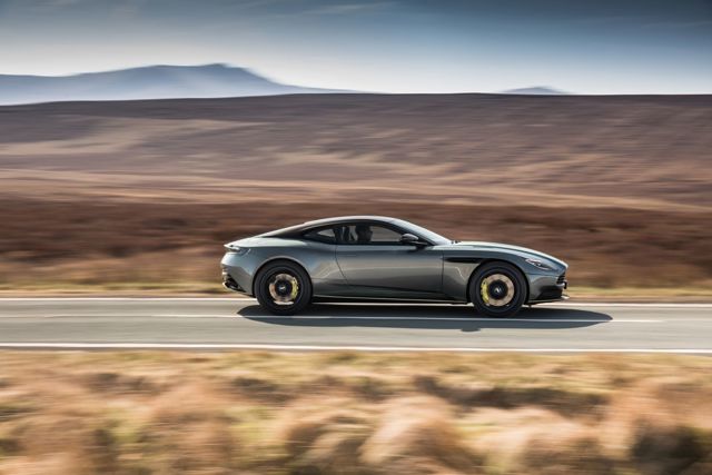 Aston Martin Db11 foto 4