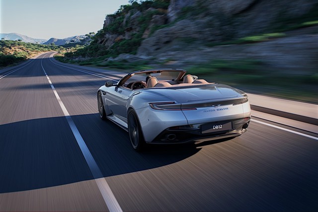 Aston Martin Db12 Volante photo 11
