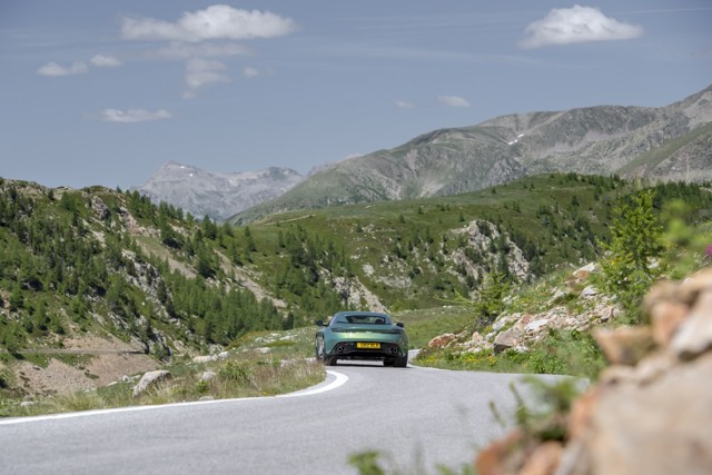 Aston Martin Db12 Foto 86