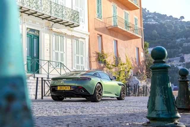 Aston Martin Db12 Foto 100