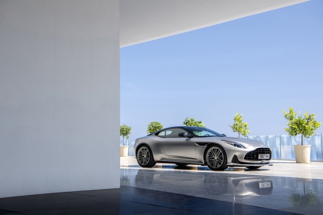 Aston Martin Db12 Foto 103