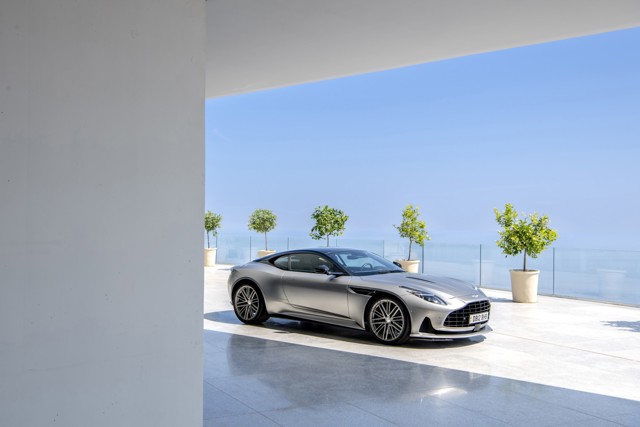 Aston Martin Db12 Foto 106