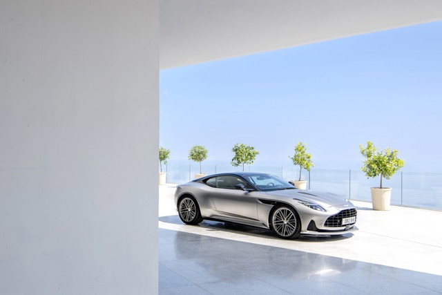 Aston Martin Db12 Foto 107