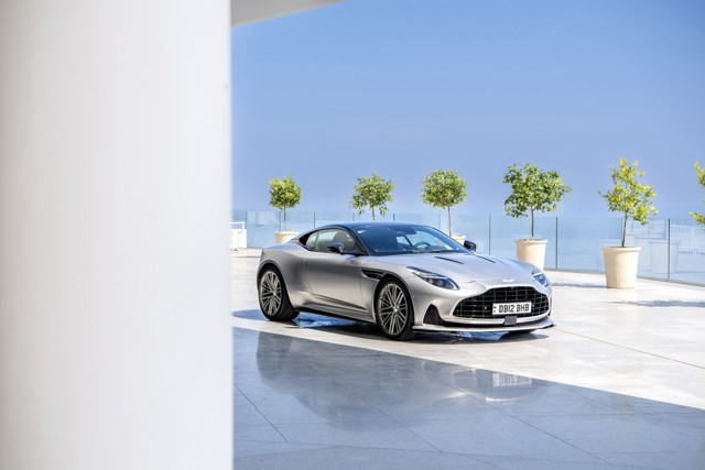 Aston Martin Db12 Foto 112