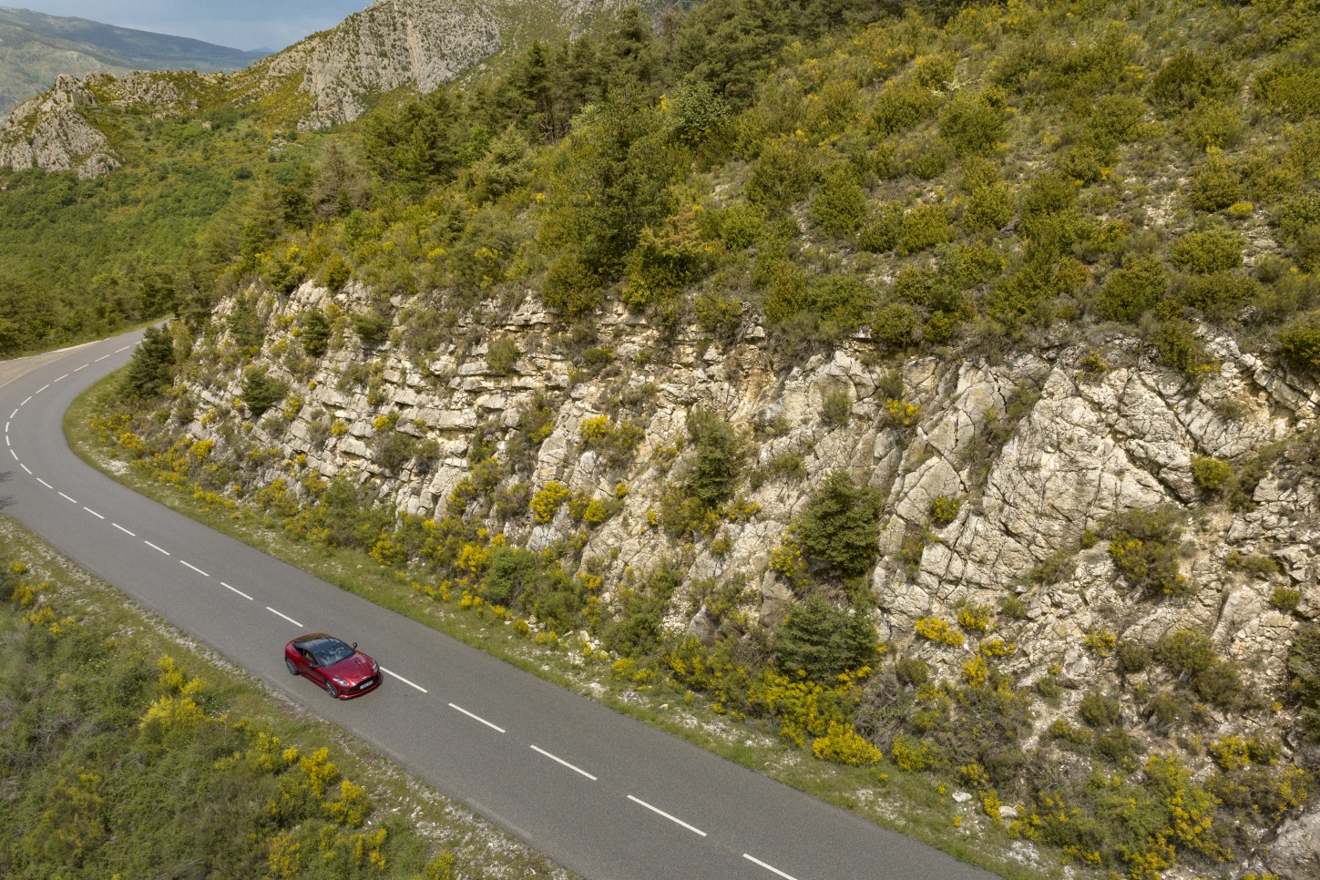 Aston Martin Db12 photo 116