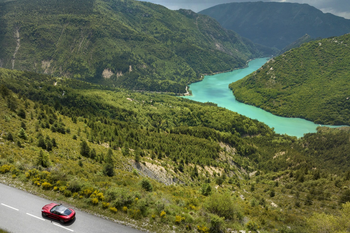 Aston Martin Db12 photo 117