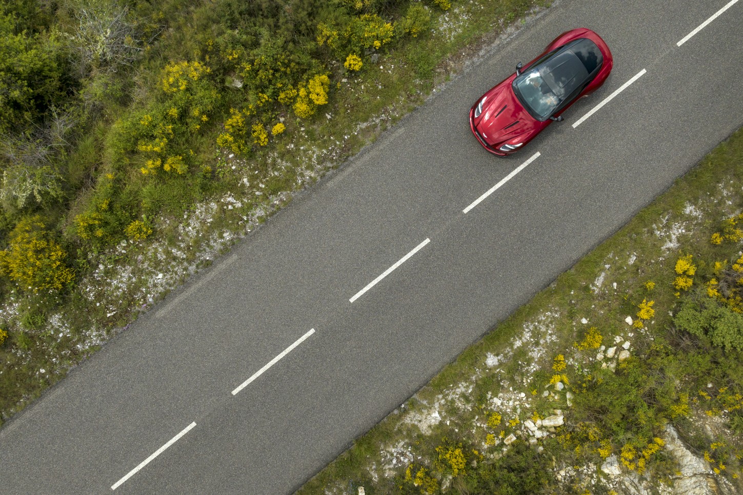 Aston Martin Db12 photo 122