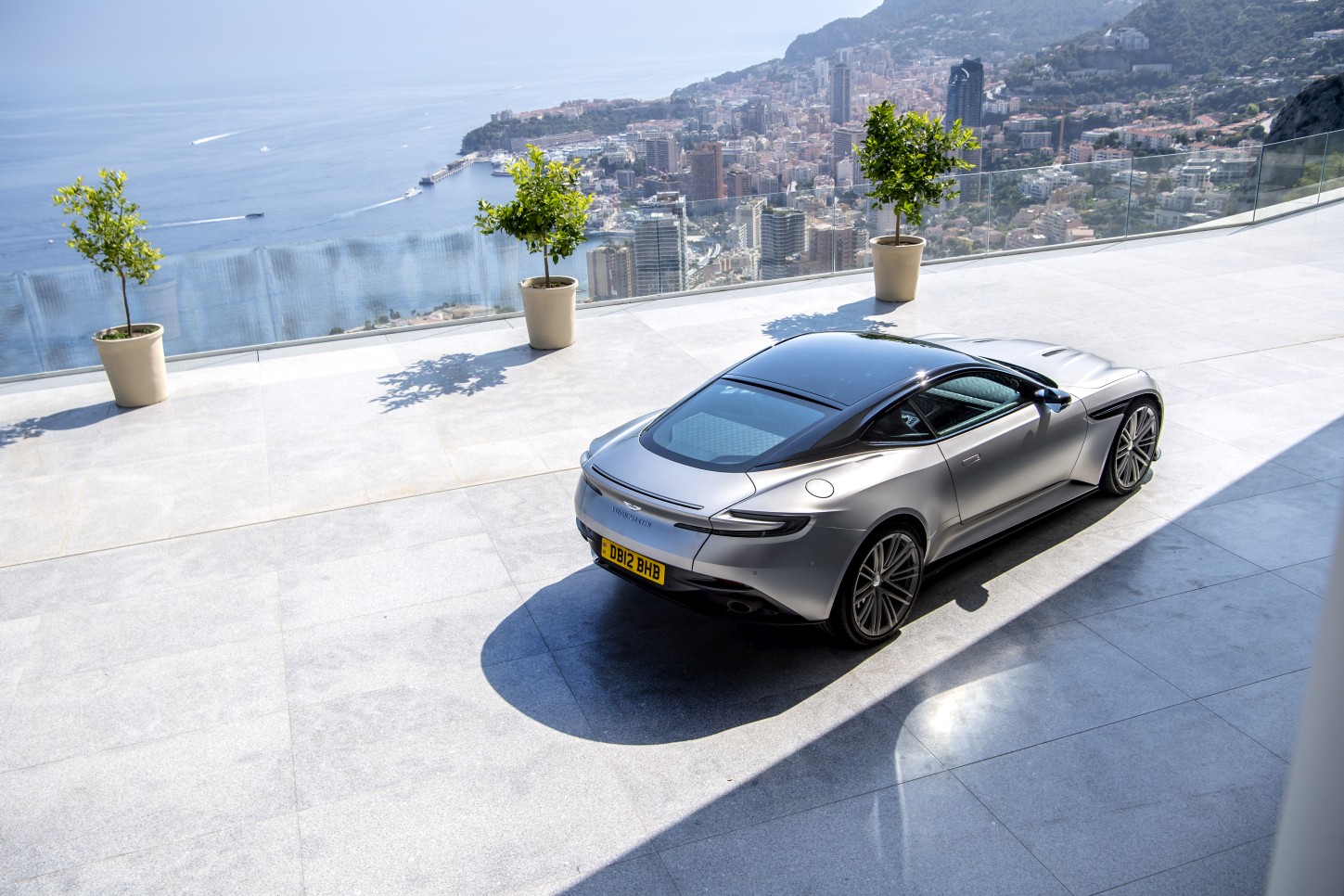 Aston Martin Db12 photo 131