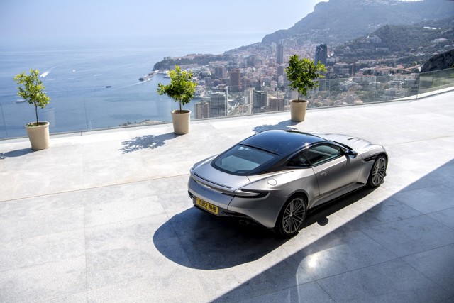 Aston Martin Db12 Foto 132
