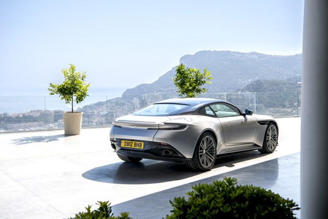 Aston Martin Db12 Foto 133