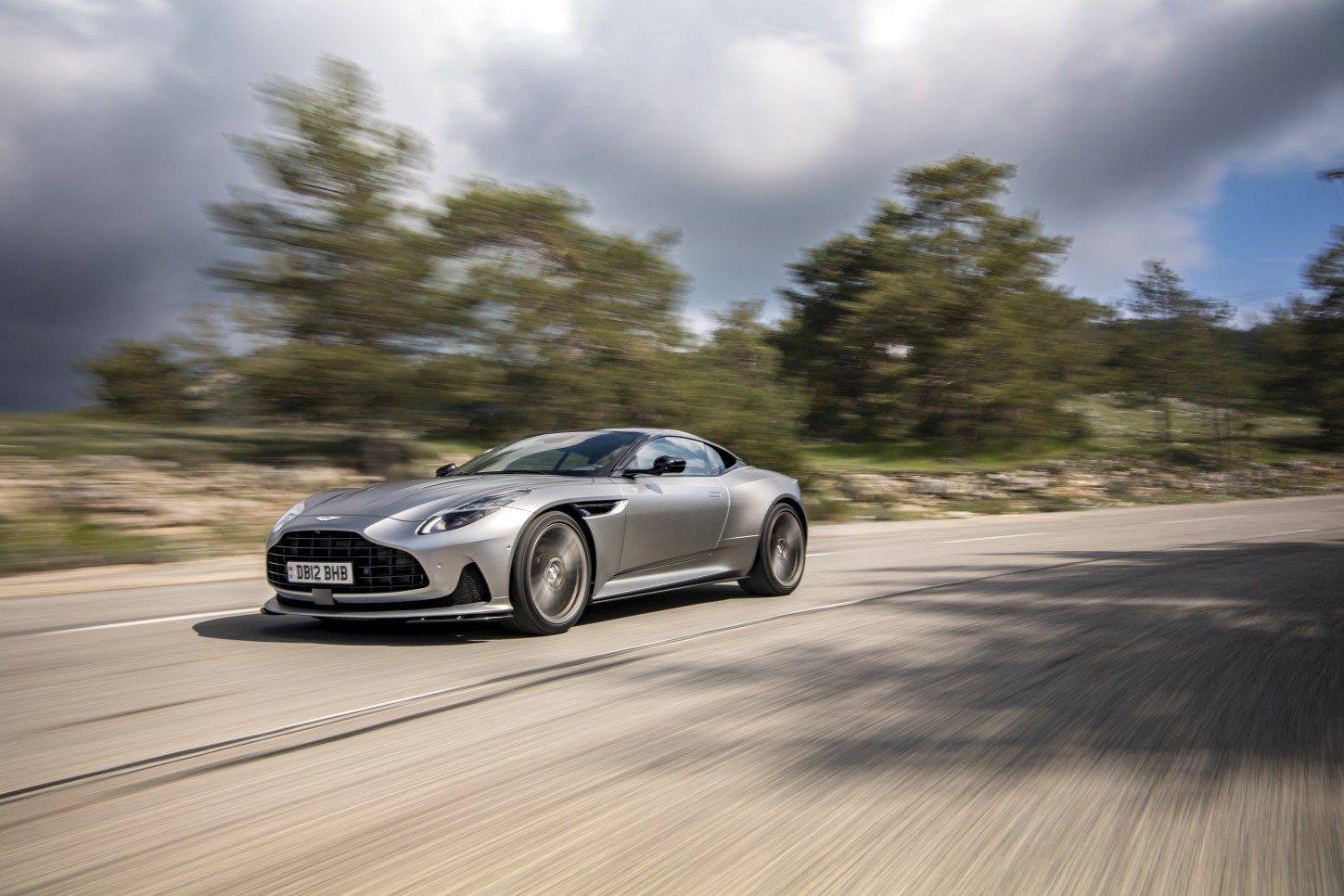 Aston Martin Db12 photo 141