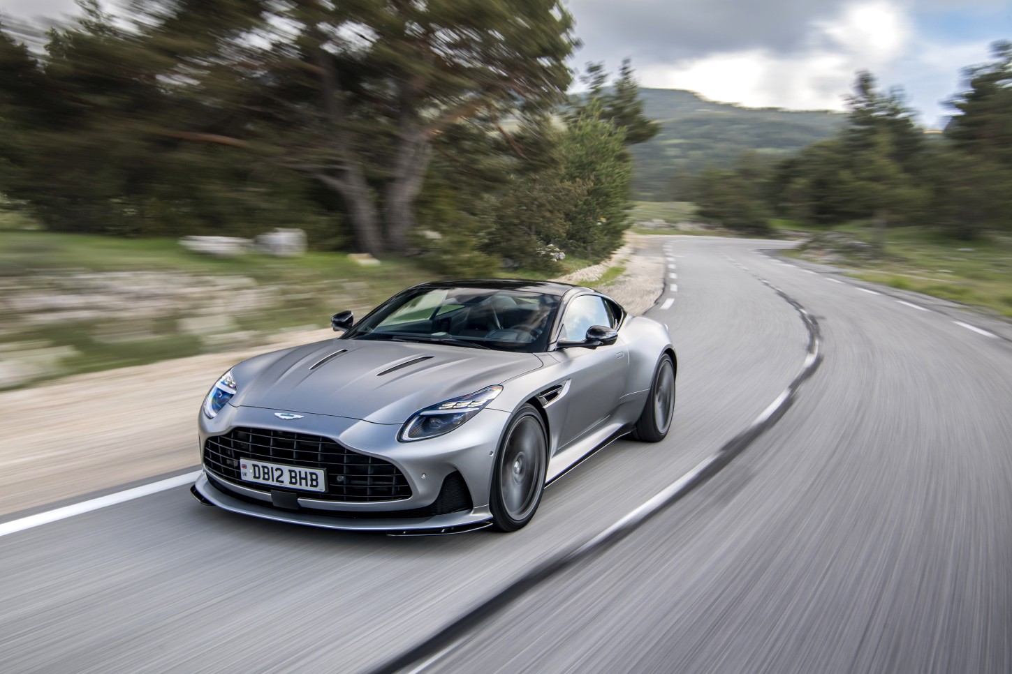 Aston Martin Db12 photo 145