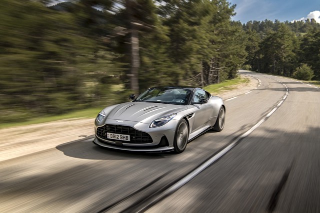 Aston Martin Db12 Foto 147