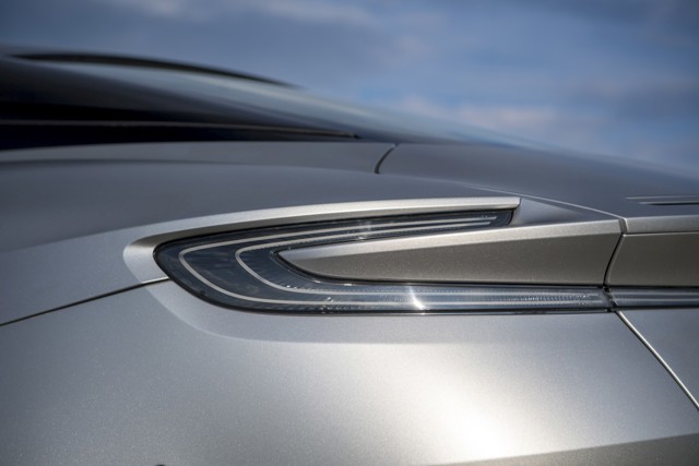 Aston Martin Db12 Foto 153