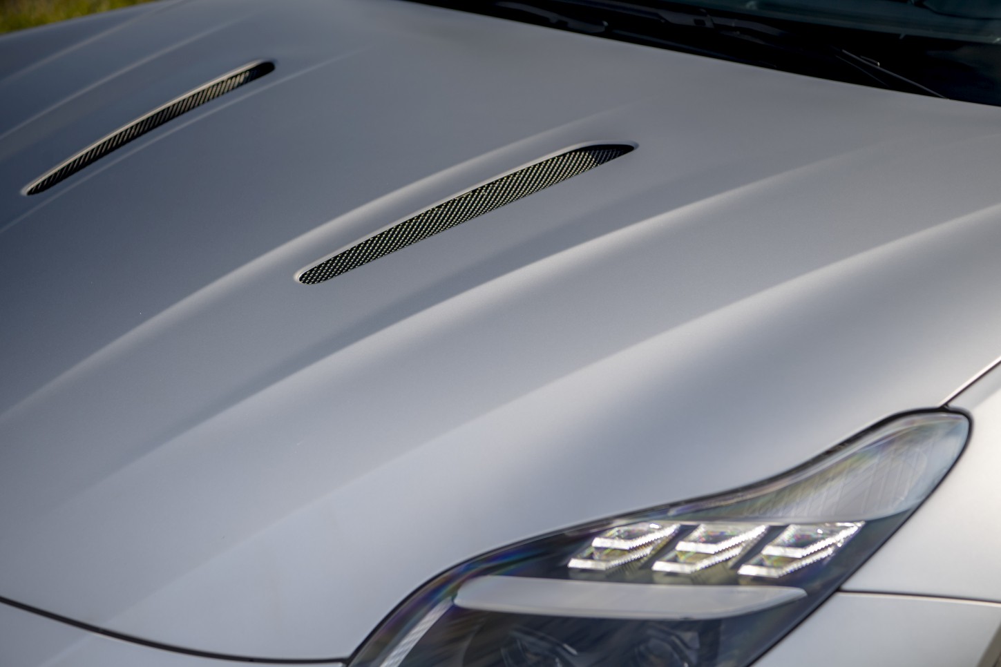 Aston Martin Db12 photo 156