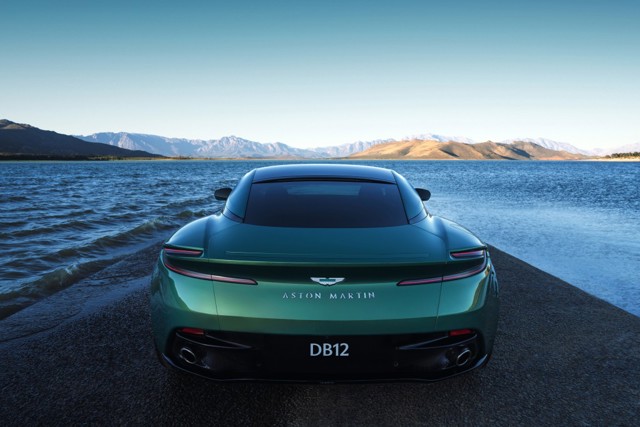 Aston Martin Db12 Foto 12