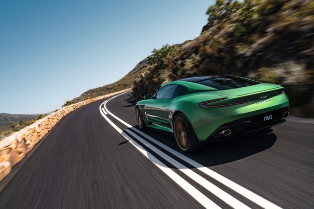 Aston Martin Db12 Foto 13