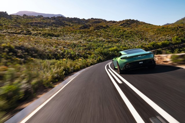Aston Martin Db12 Foto 14