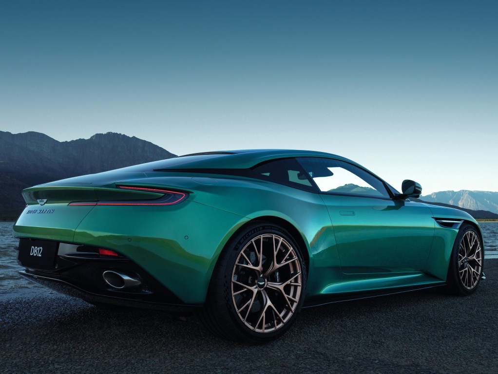 Aston Martin Db12 photo 16