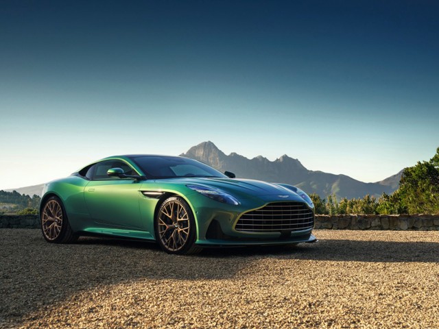 Aston Martin Db12 Foto 21
