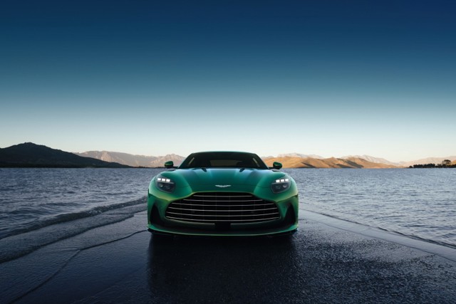 Aston Martin Db12 Foto 23