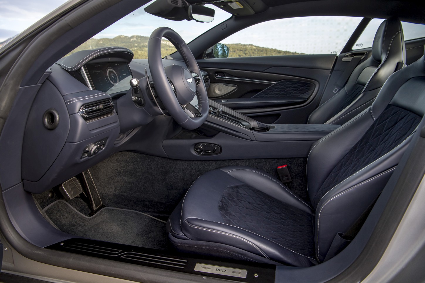 Aston Martin Db12 photo 179