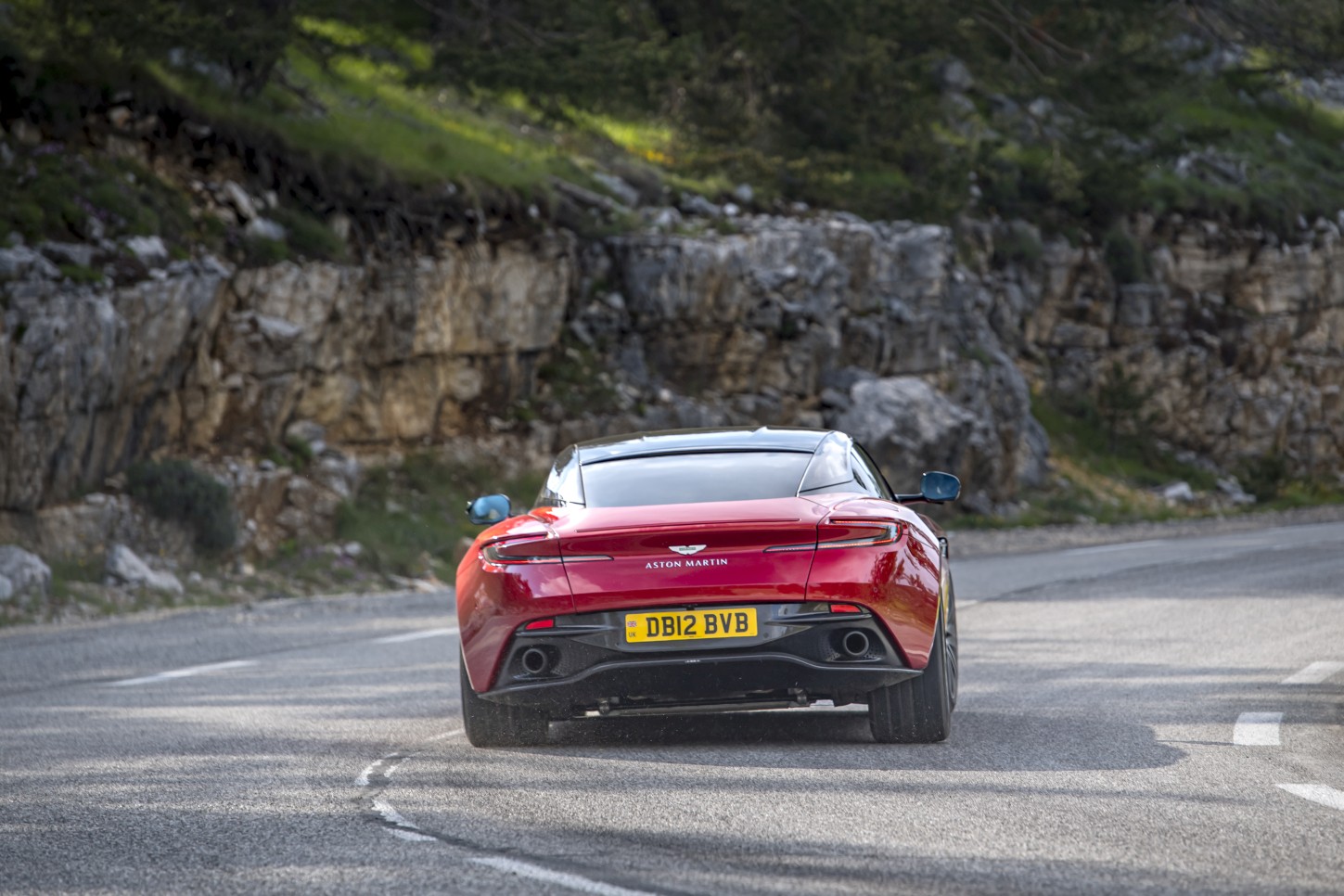 Aston Martin Db12 photo 30