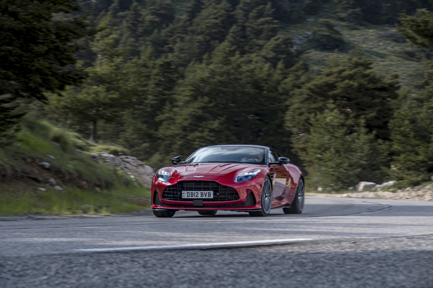 Aston Martin Db12 photo 34