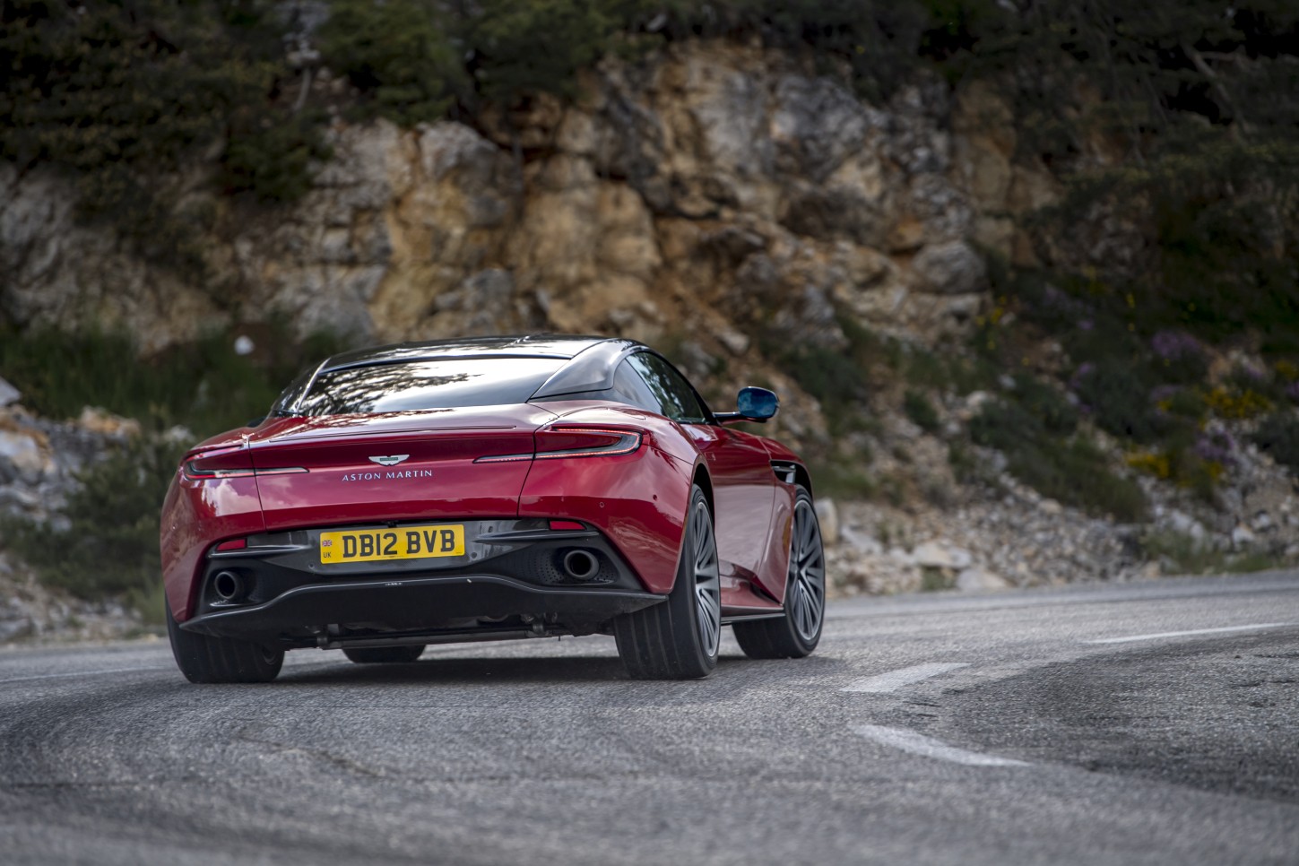 Aston Martin Db12 photo 36