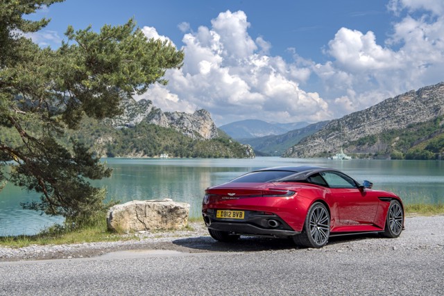 Aston Martin Db12 Foto 39