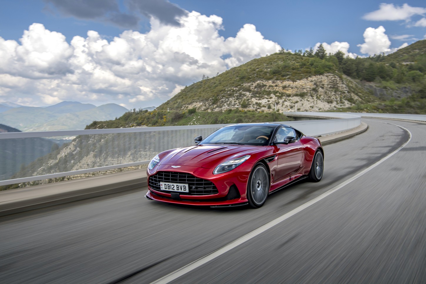 Aston Martin Db12 photo 44