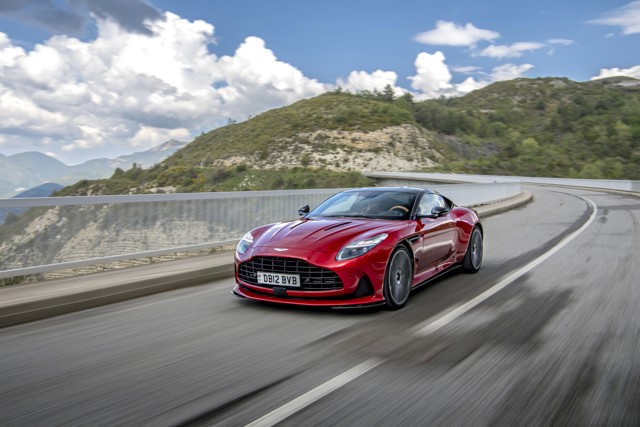 Aston Martin Db12 Foto 45