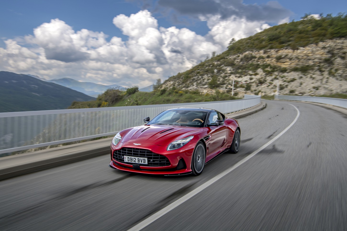 Aston Martin Db12 photo 46