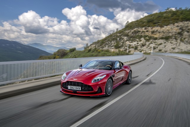 Aston Martin Db12 Foto 46