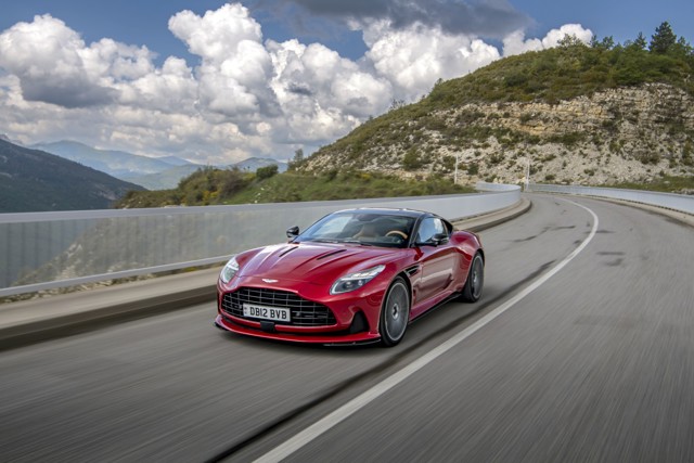 Aston Martin Db12 Foto 47