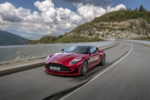 Aston Martin Db12 Foto 48