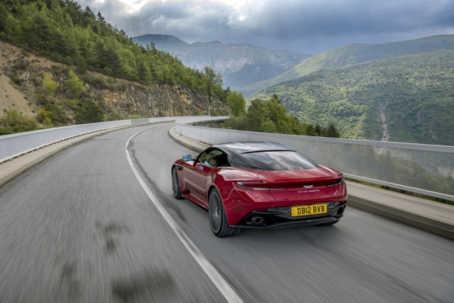 Aston Martin Db12 Foto 53