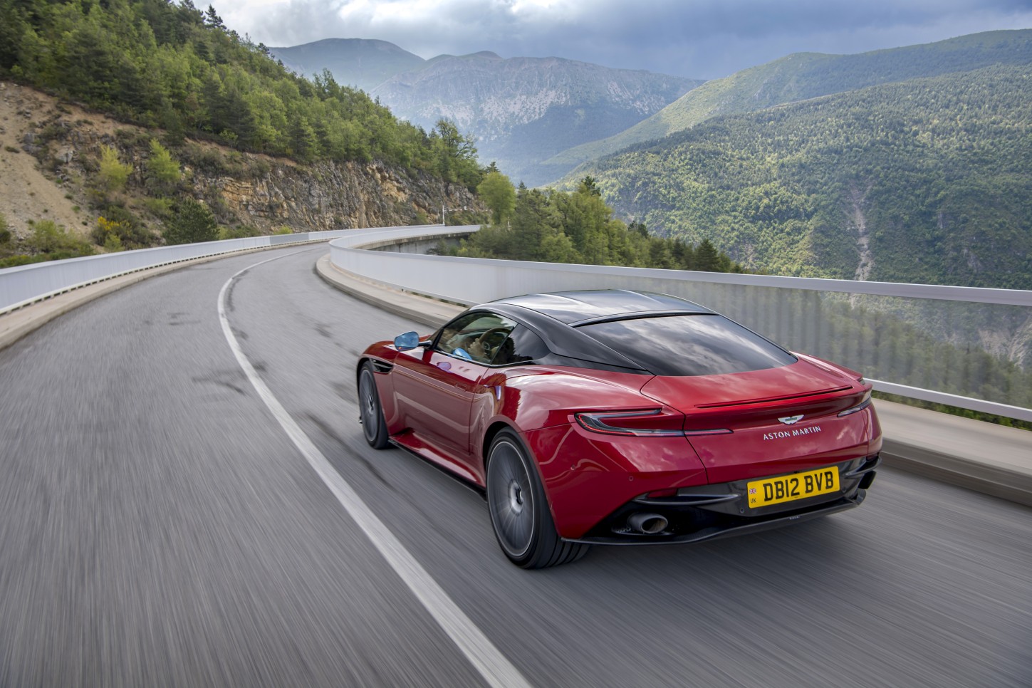 Aston Martin Db12 photo 56