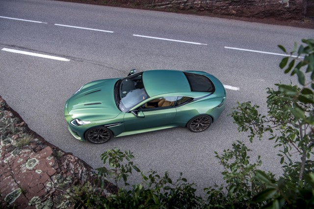 Aston Martin Db12 Foto 72